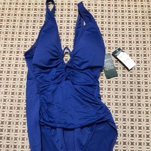 Woman’s size 8 Ralph Lauren bathing suit